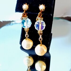 Vintage Clip on crystal n gold earrings
